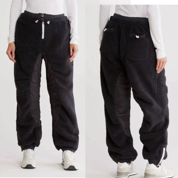 Free People Movement Sundown Fleece Jogger Black Sherpa Cozy Pants NWT S/M - Picture 1 of 13
